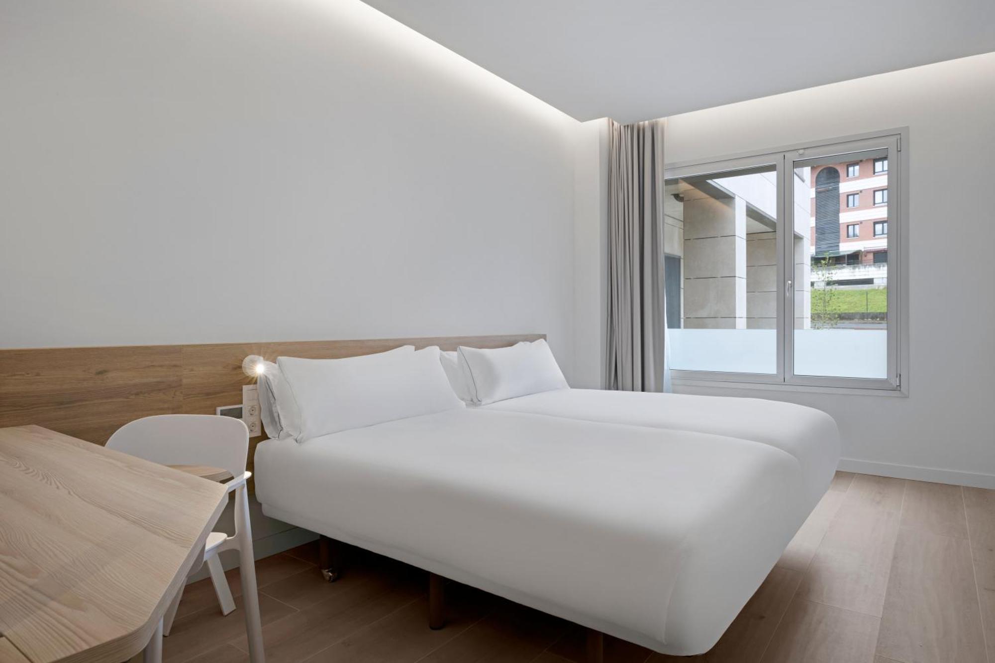 B&B Hotel Кастро-Урдиалес Экстерьер фото