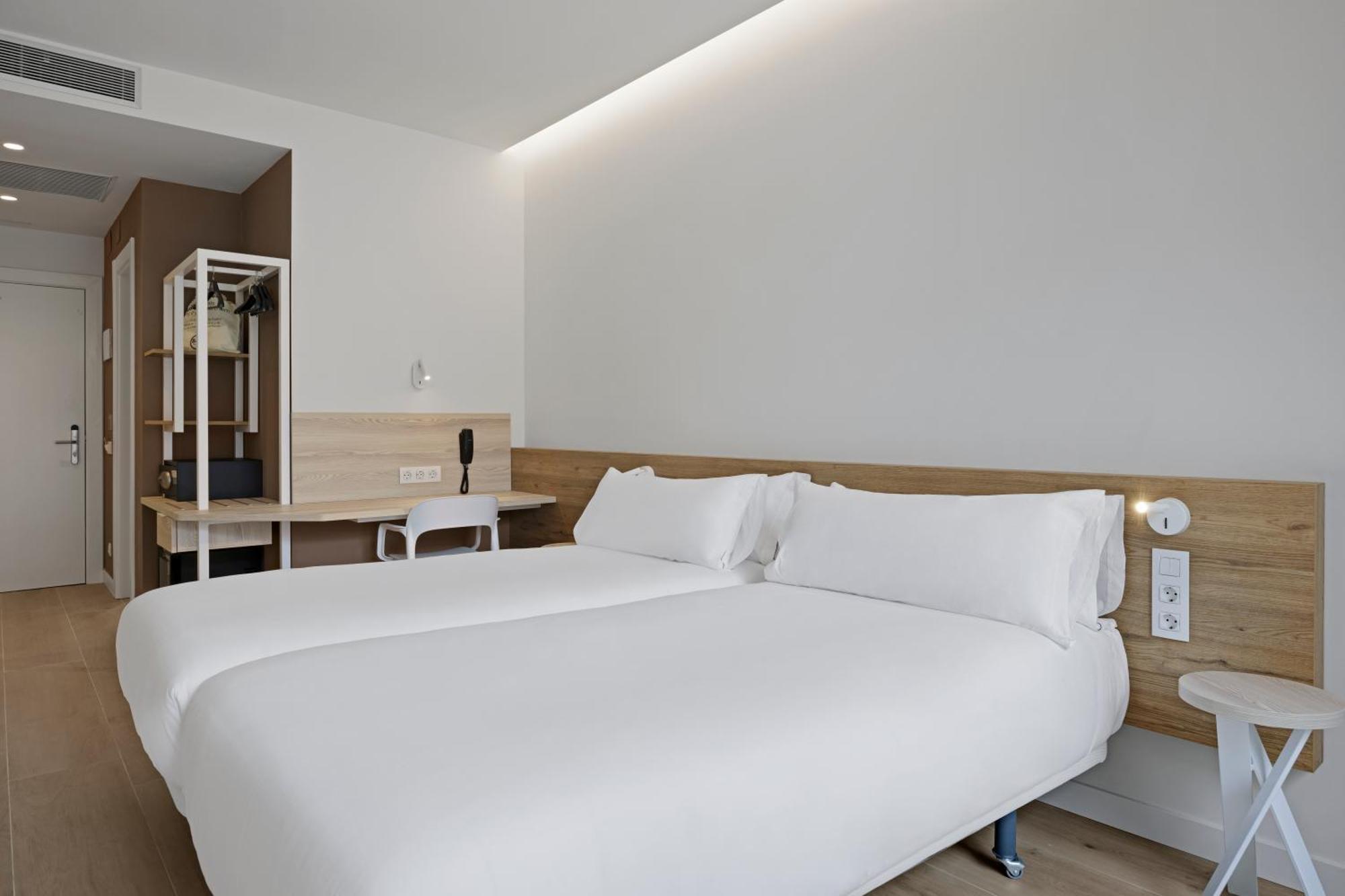 B&B Hotel Кастро-Урдиалес Экстерьер фото